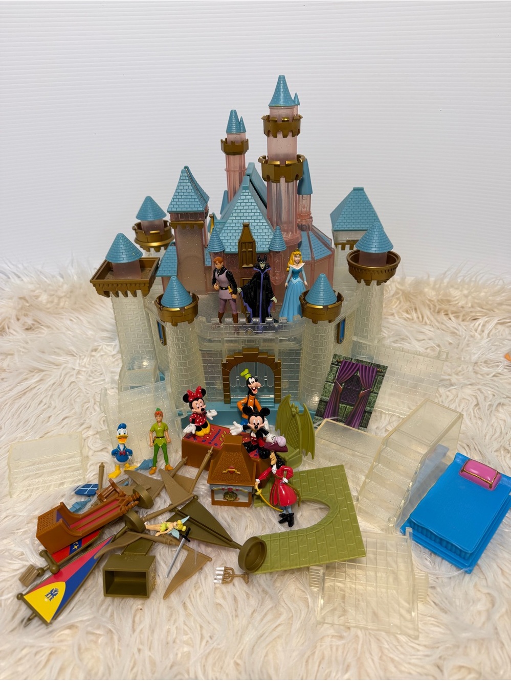 Disneyland 60th Diamond Anniversary Sleeping Beauty Castle Light Up Playset